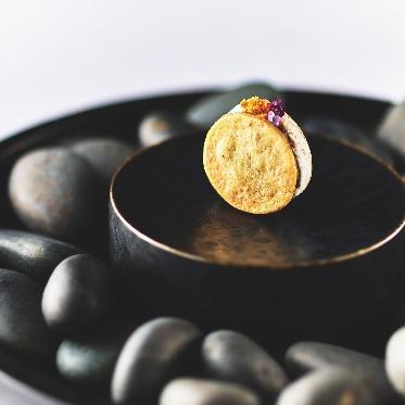 覚王山ル・アンジェ教会 多くの美食家から認められたレストラン【VITRA】一流の料理で最上のおもてなし