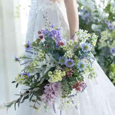 覚王山ル・アンジェ教会 シーズントレンドを反映した新作も取り揃え