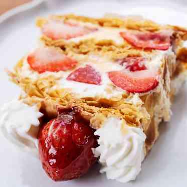 KKRホテル博多 ウエディングケーキ