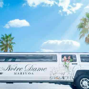 ハマーリムジンでの登場も人気!