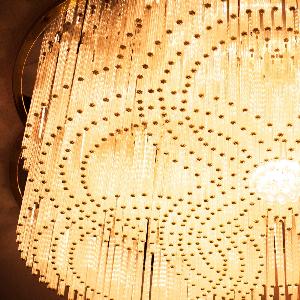 ホテルニューオータニ博多 豪華なシャンデリア