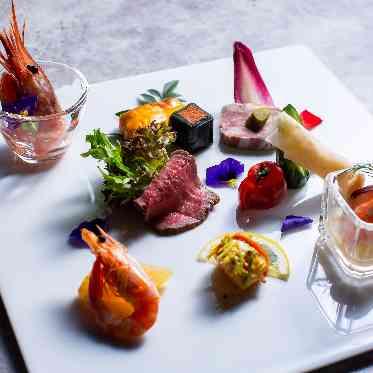 ホテルニューオータニ博多 ”料理は素材ありき”素材について研究し常に探し続け、最高のものを選ぶ。