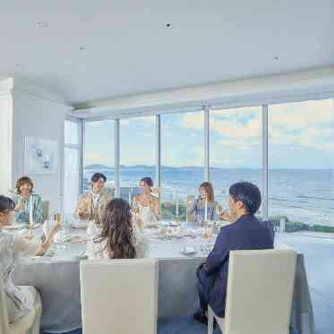 HOTEL GREGES(オテル グレージュ) 大切な人たちとの会話を楽しんで