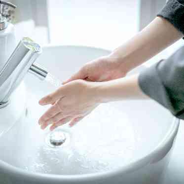 ブリーズレイ・プライベートテラス 全スタッフの手洗いおよび消毒の実施、出退勤時・業務中のマスク着用を徹底いたします