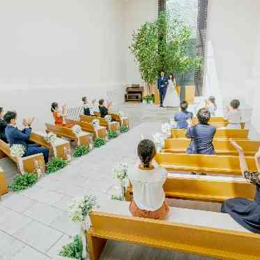 ブリーズレイ・プライベートテラス お隣の方との席の間隔は、可能な限り広くご利用いただけるように工夫いたします。