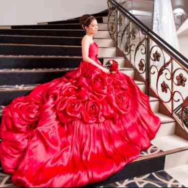 ホテルニュープラザ KURUME たくさんの中から、運命のドレスを。