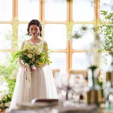 アルマリアン 福岡(ALMALIEN FUKUOKA) ナチュラルなコーディネート・ブーケの映える空間