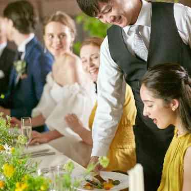 スタッフもお二人専用のスタッフでご案内
ゆったりとした空間で美味しい料理を堪能