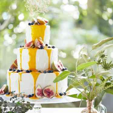 アルマリアン 福岡(ALMALIEN FUKUOKA) SNS映えするウエディングケーキはブッフェ台に飾り付け◎