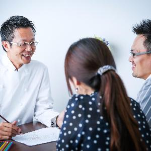 おふたりの出身地やゲストの顔ぶれに合わせてオリジナルメニューの考案もできる