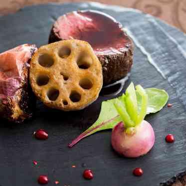 アルマリアン 福岡(ALMALIEN FUKUOKA) 会場隣接のキッチンから出来立てをご提供