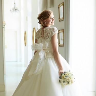 アルマリアン 福岡(ALMALIEN FUKUOKA) 花嫁の憧れ、ウエディングドレス