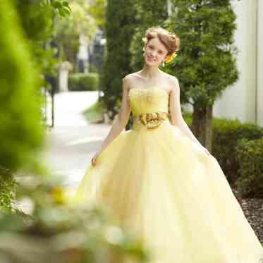 アルマリアン 福岡(ALMALIEN FUKUOKA) まるでお姫様のようなキュートなカラードレス