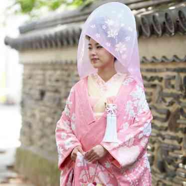 アルマリアン 福岡(ALMALIEN FUKUOKA) 着物姿を楽しみたいという花嫁へ和装スタイルのご提案も可能