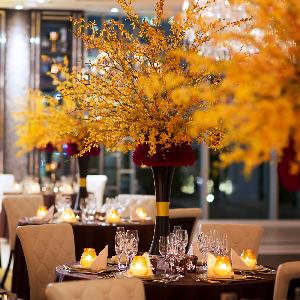 アルマリアン 福岡(ALMALIEN FUKUOKA) モダンな雰囲気の会場は和のコーディネートも思いのまま。桜の装飾も人気