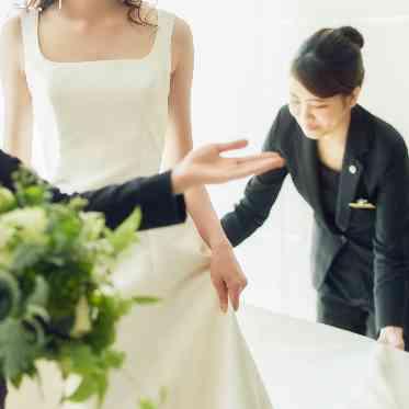 アルマリアン 福岡(ALMALIEN FUKUOKA) 新郎新婦様の、育ててくれて「ありがとう」の想いを衣裳にのせて