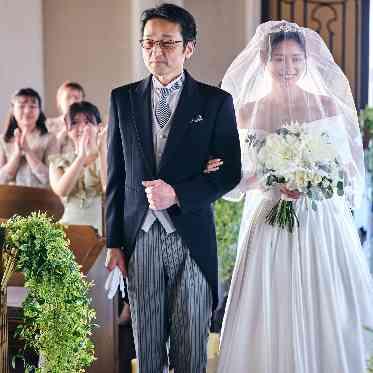 LEBAPIREO(レガピオーレ)-urban villa wedding- 父との入場