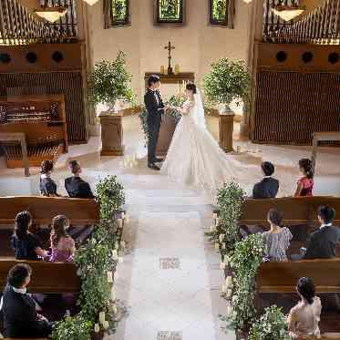 LEBAPIREO(レガピオーレ)-urban villa wedding- 誓いの後には指輪の交換