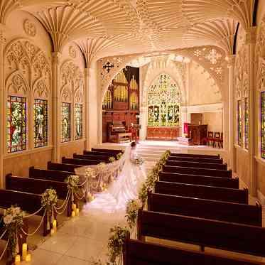 Monterfare(モンテファーレ) 光り輝く純白のバージンロード