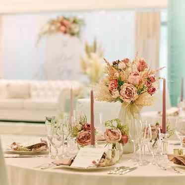 Monterfare(モンテファーレ) やわらかな明るさに包まれ、花嫁なら誰もが憧れるロマンティックな空間を演出