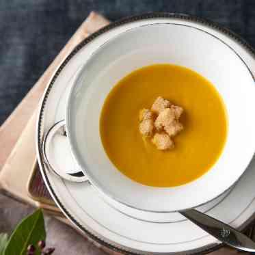 Ange La Fontaine (アンジェラフォンティーヌ) 季節のスープ