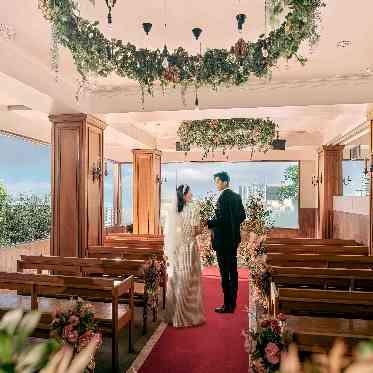 TOAST 室内チャペルも魅力的