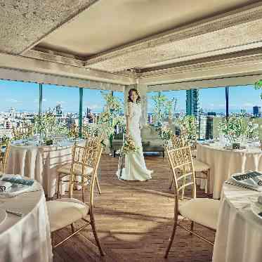 TOAST 窓からは神戸の景色を一望できる