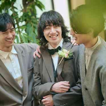 ヴィクトリアガーデン恵比寿迎賓館/テイクアンドギヴ・ニーズウェディング ロビーでゲストへおもてなし