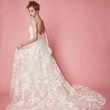 ヴィクトリアガーデン恵比寿迎賓館/テイクアンドギヴ・ニーズウェディング トレンドを抑えたドレスが豊富