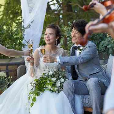 ホテルフランクス オリジナルのガーデン人前式も叶う