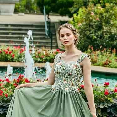 ホテルフランクス 美しく、そして誰からも愛されるドレスコレクション