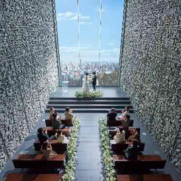 SOLA KOBE 空を背景に誓うワンシーン