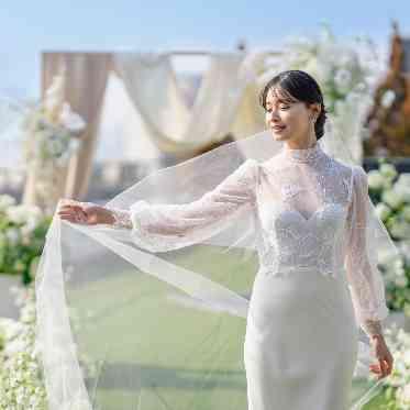 SOLA KOBE 青空の下でベールが揺れる幸福の瞬間