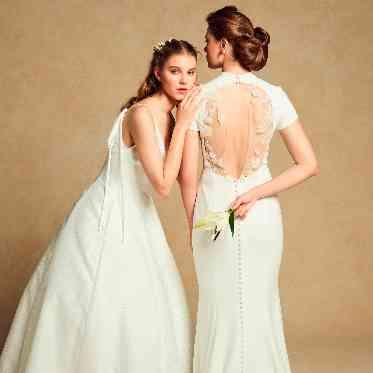 SOLA KOBE 結婚式の1日はこだわりの衣装に身を包み
すごしていただけます