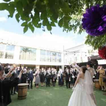 BELLE UN JOUR(ベルアンジュール) ガーデンで乾杯