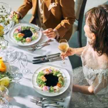 BELLE UN JOUR(ベルアンジュール) オープンキッチンからベストなタイミングでお料理がサーブされる