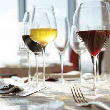 ENOTECA　PINCHIORRI（エノテーカ　ピンキオーリ） 普段はワインを飲まれない方でもお料理とワインのマリアージュをお楽しみいただけます