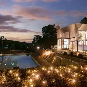 ガーデンテラス東山 ナイトウェディングは静けさの中特別なお時間をお過ごしいただけます