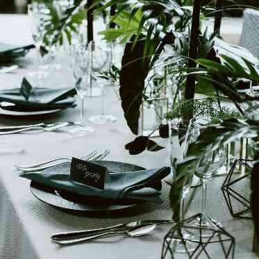 ガーデンテラス東山 テーブルコーディネートもシックに大人ナチュラルに