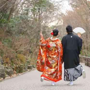 ガーデンテラス東山 冬だからこそおふたりの存在が映えます!