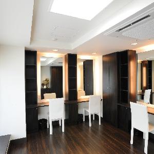 ガーデンテラス東山 ビューティーサロンでは、ヘア・メイクを承っております。