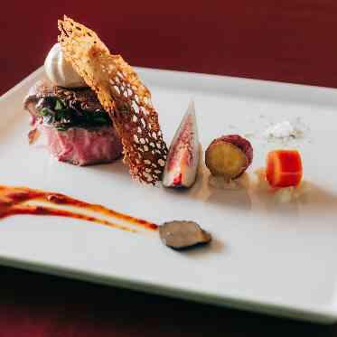 ガーデンテラス東山 特選牛フィレ肉のポアレと名古屋コーチンのフォアのソテー ソーストリュフ