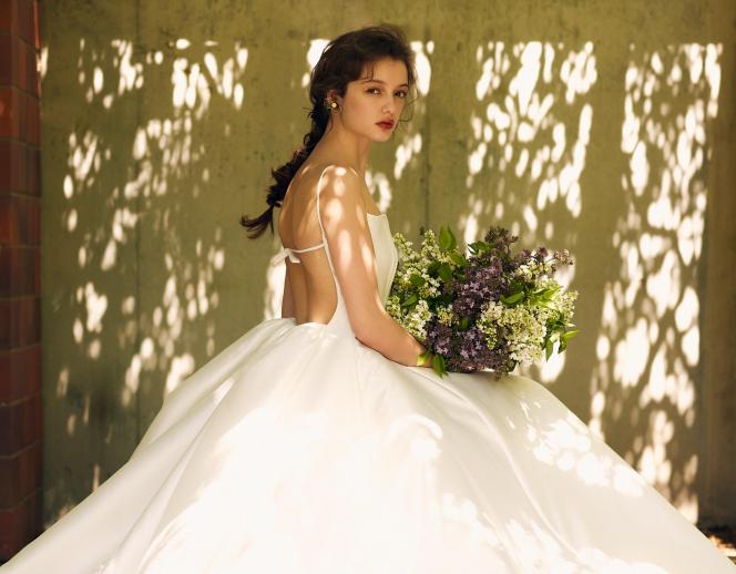 REIMS YANAGIDATE（ランス ヤナギダテ）/テイクアンドギヴ・ニーズウェディング ドレス・衣装