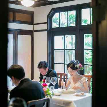 おふたりも食事を召し上がっていただけるのも少人数ならでは