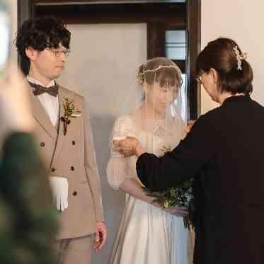 お母さまからのベールダウン