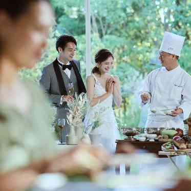 THE SEASON'S(ザ・シーズンズ)/テイクアンドギヴ・ニーズウェディング 幅広い層のゲストから好評を得ている美食で、ふたりの感謝の気持ちを届けて