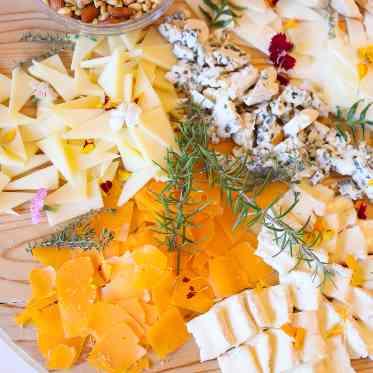 THE SEASON'S(ザ・シーズンズ)/テイクアンドギヴ・ニーズウェディング チーズブッフェ