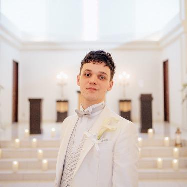 アンシェルデ・マリアージュ 大阪・高槻のランドマーク、純白の大聖堂で感動ウエディングを