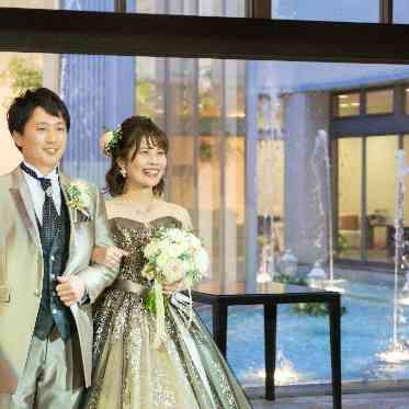 ALCAZAR AVVIO(アルカーサル・アヴィオ) 噴水演出とともに入場