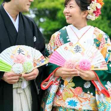 西日本最大級の衣裳点数で納得の１着に出逢える。